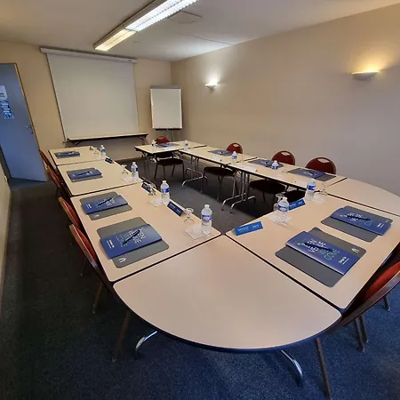 Hotel Campanile Toulouse - Aéroport 3*