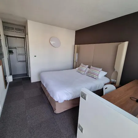 Campanile Toulouse - Aeroport 3*