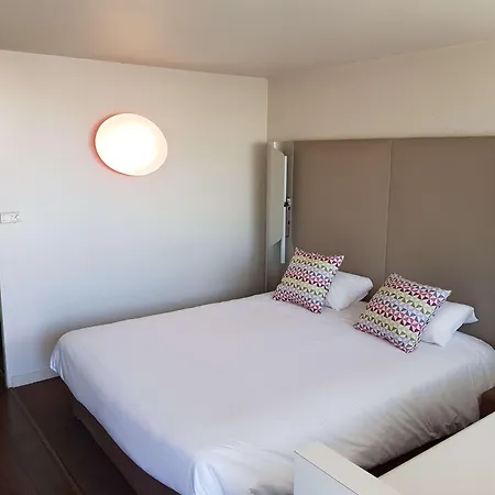 Campanile Toulouse - Aeroport 3*