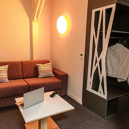 Campanile Toulouse - Aeroport فندق بلانياك