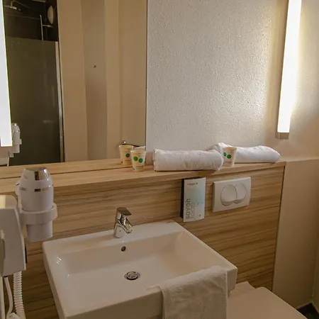 Campanile Toulouse - Aeroport فندق 3*