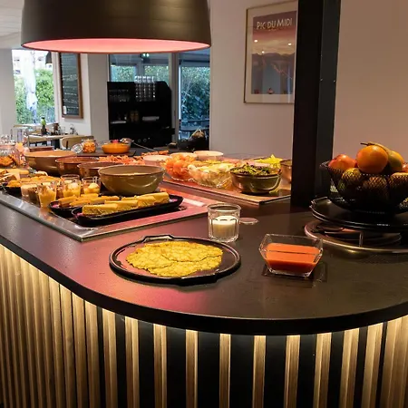 Campanile Toulouse - Aeroport 3*