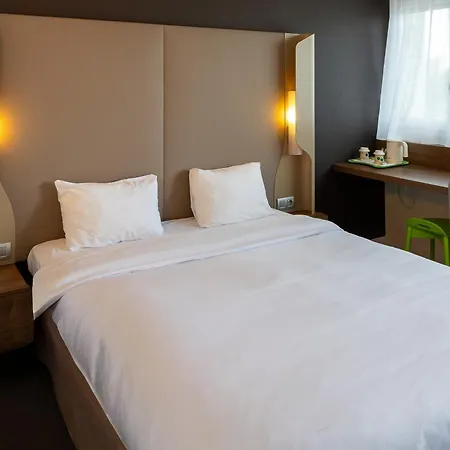 Campanile Toulouse - Aeroport فندق بلانياك