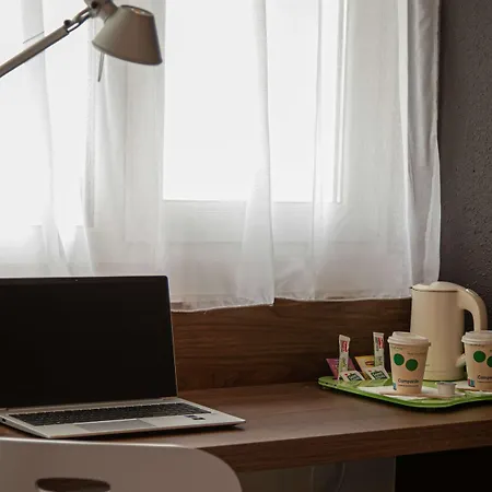 Campanile Toulouse - Aeroport فندق