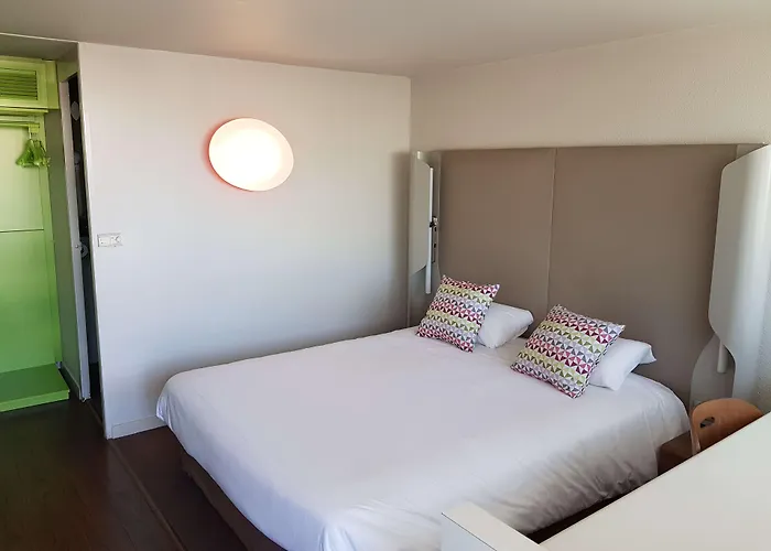 Campanile Toulouse - Aeroport 3*