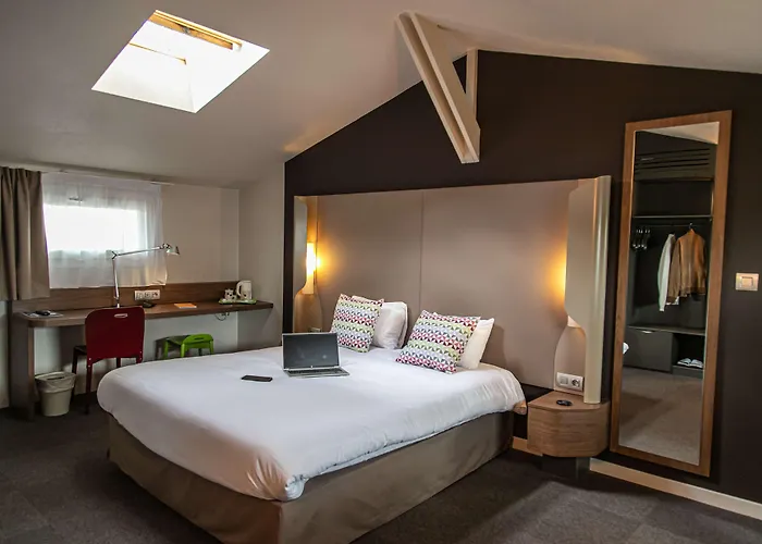 Hotel Campanile Toulouse - Aeroport 3*